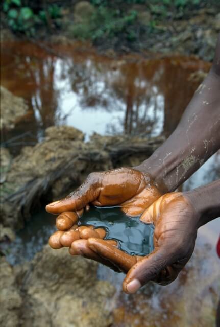 11,000 Nigerians sue Shell in London courts