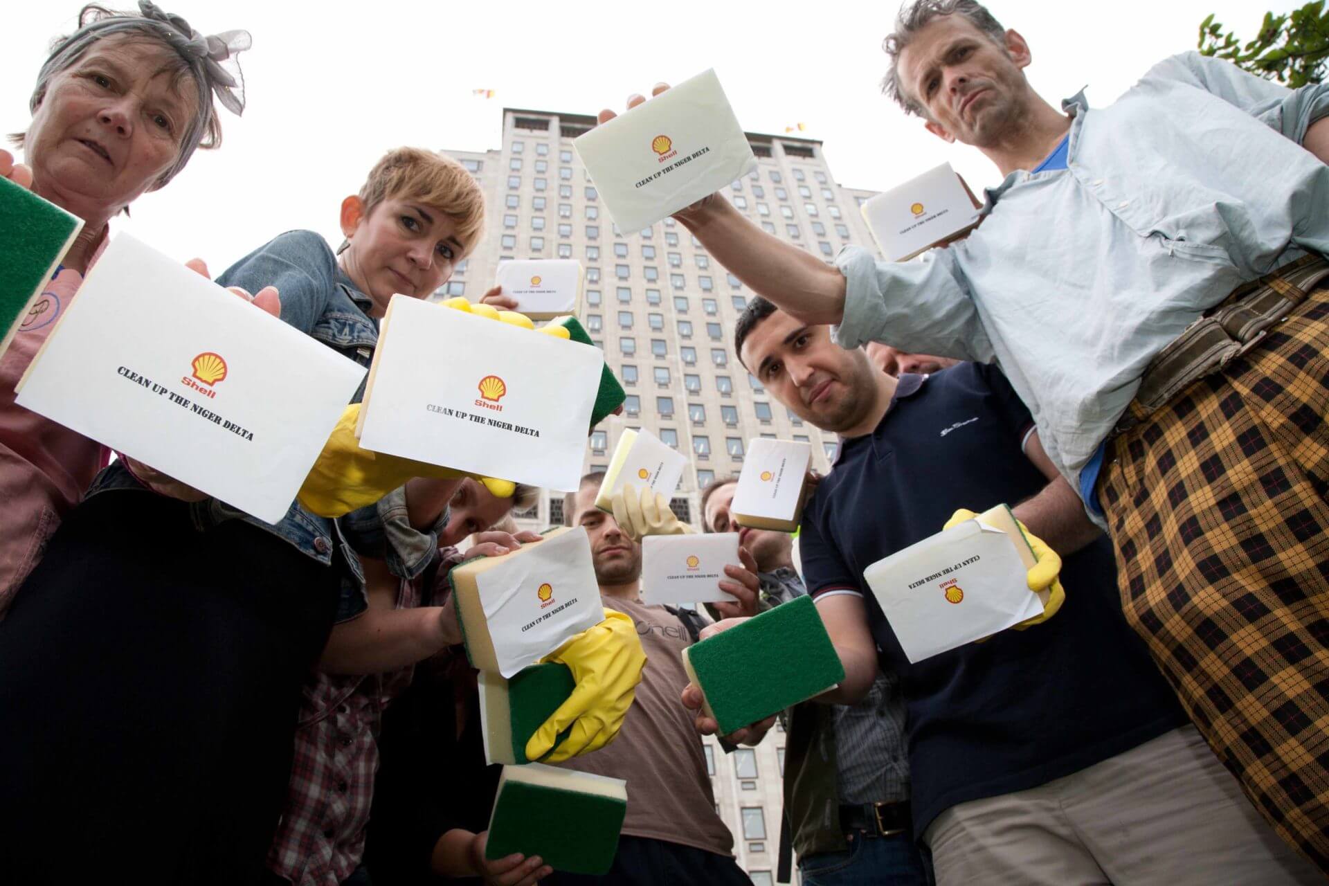 shell protest photo