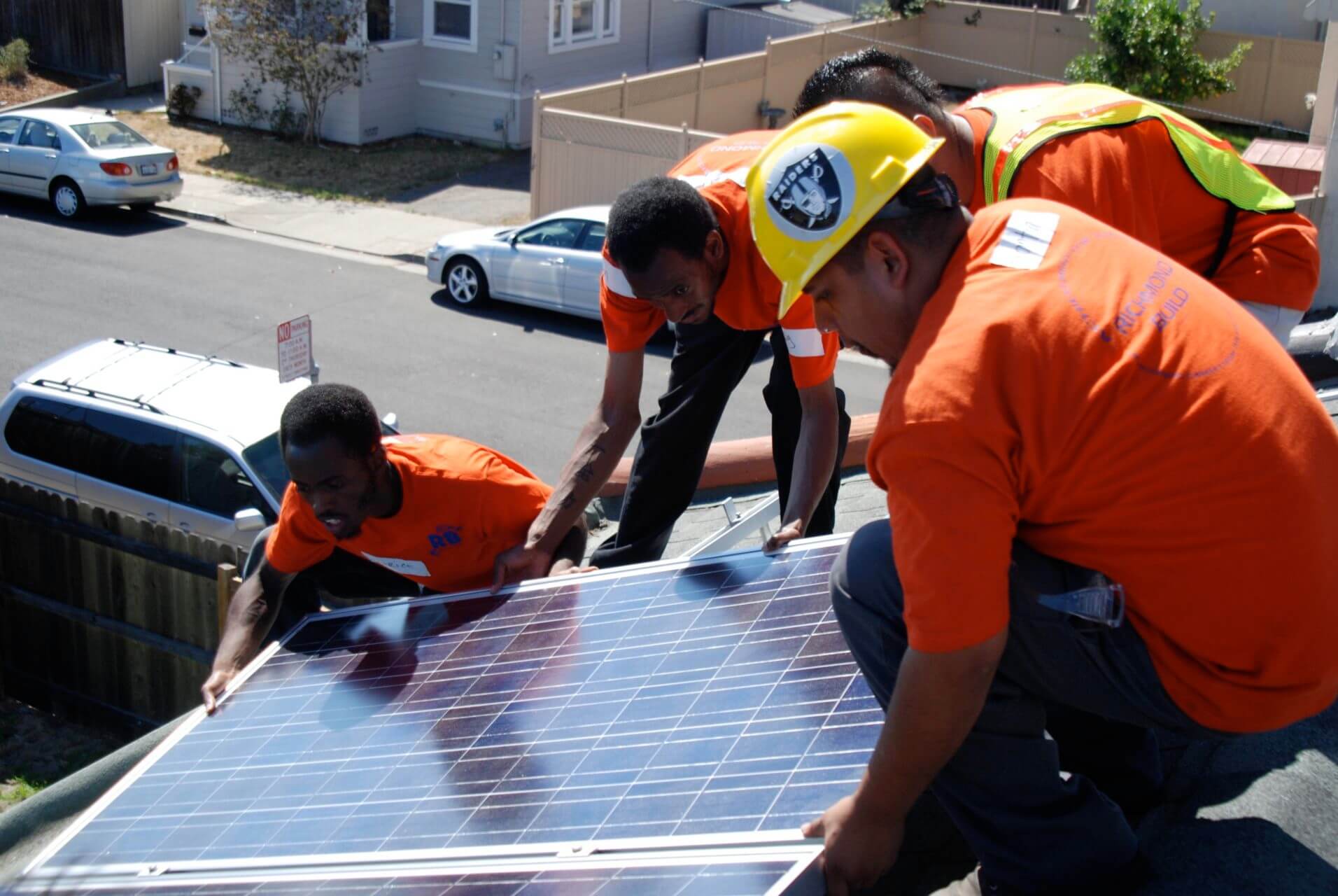 Green-Jobs-Roof-Installation_Oakland