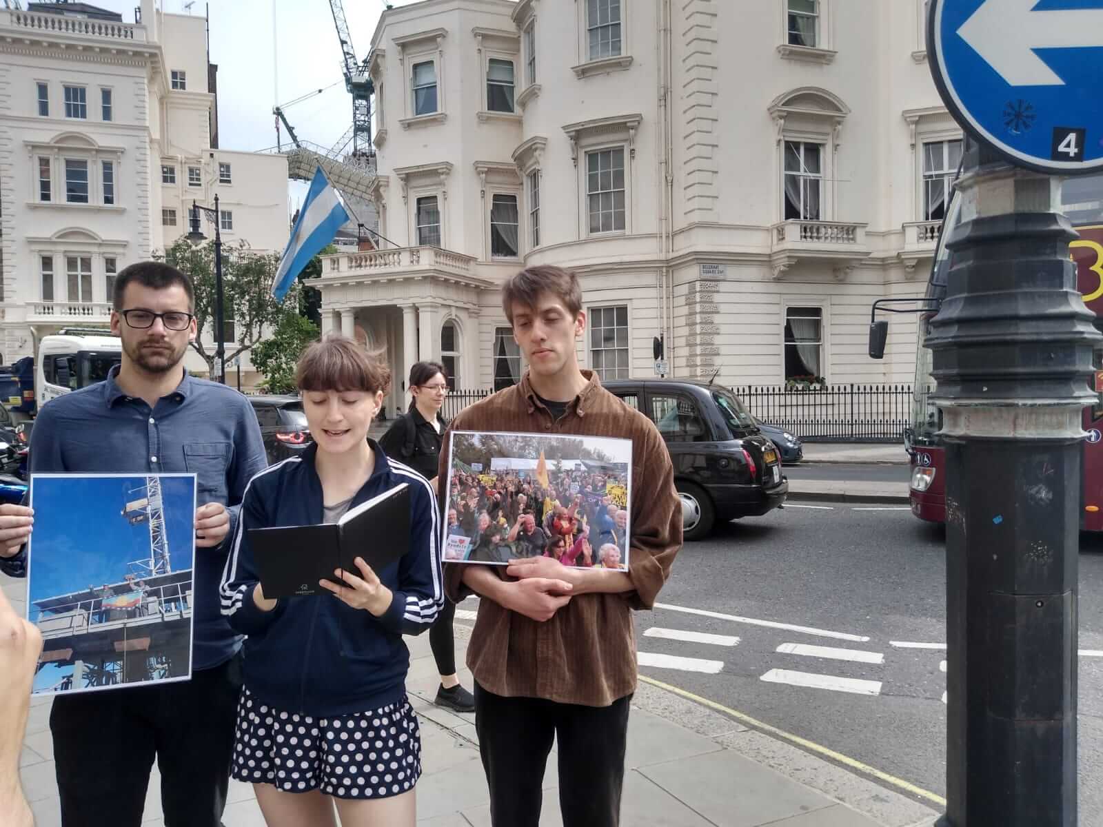 UK-Argentina fracking talks targeted by protest